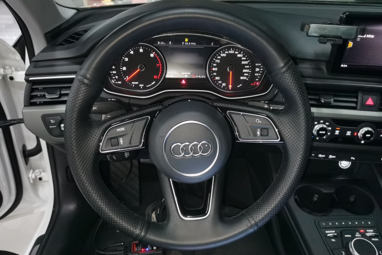 奥迪A4L 2019款 40 TFSI 进取型 国VI局部细节13