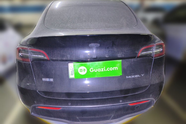 特斯拉 Model Y 2021款 标准续航后驱版车身外观6