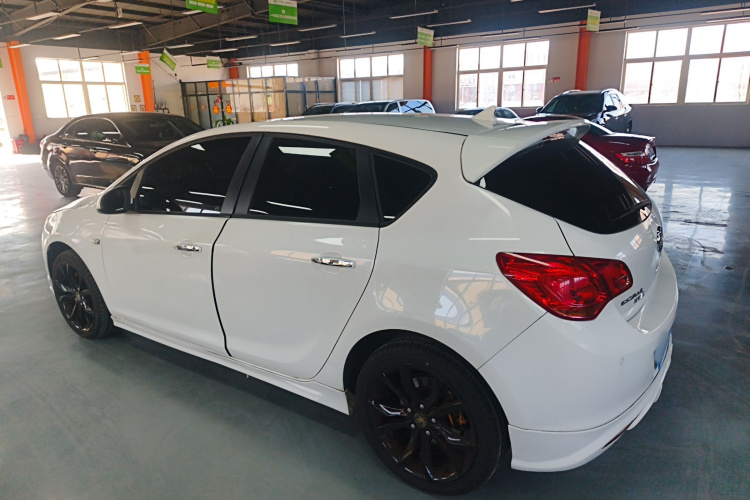 别克 英朗 2014款 XT 1.6T 自动时尚运动版车身外观6003