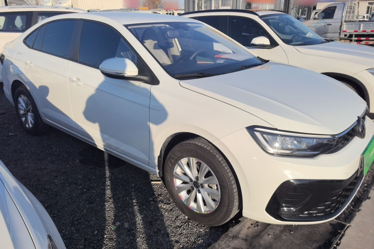 大众 朗逸 2023款 新锐 1.5L 自动出众新逸版车身外观3