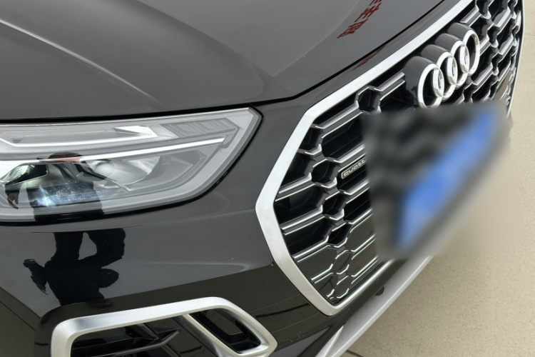 奥迪Q5L 2022款 改款 45T 豪华动感型车身外观6008