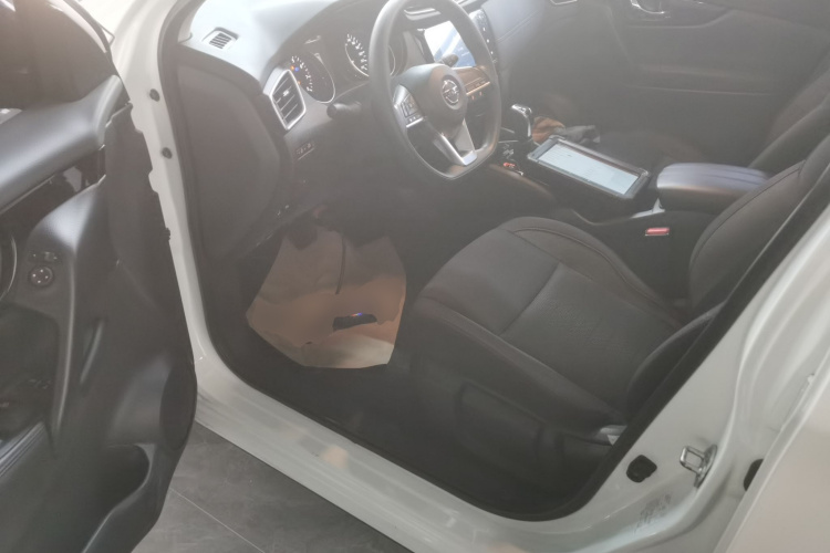 日产 逍客 2019款 2.0L CVT智享版中控内饰20