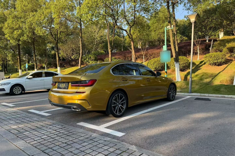 宝马3系 2020款 320Li M运动套装车身外观6005