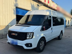 江铃福顺 2022款 2.0T 手动多功能乘用车中轴中高顶6-7座