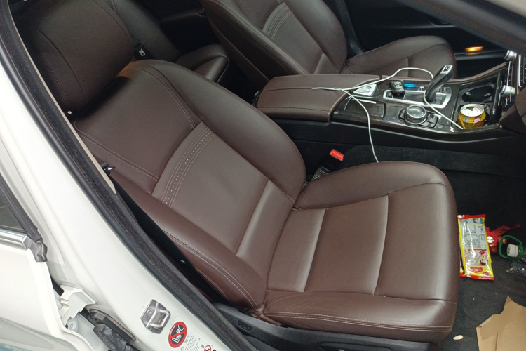 宝马5系 2014款 525Li 豪华设计套装局部细节41