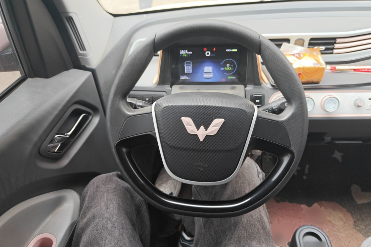 五菱汽车 宏光MINIEV 2021款 马卡龙时尚款 三元锂中控内饰13