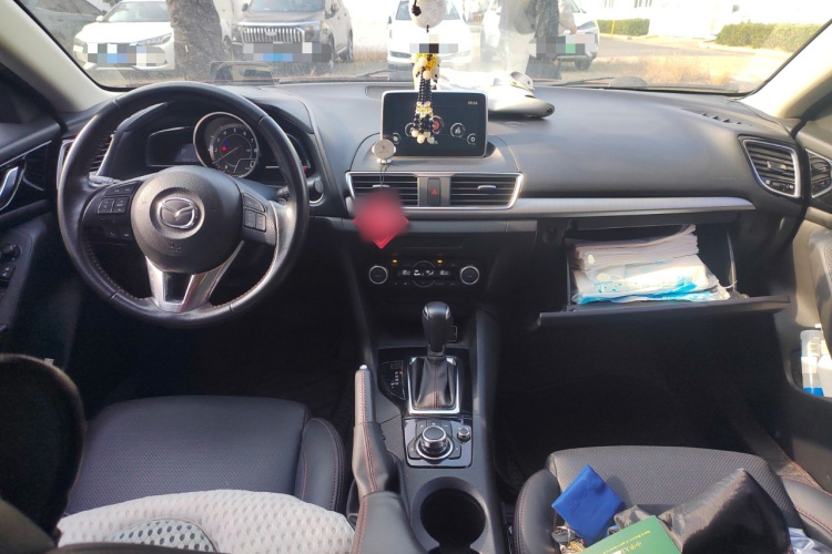 马自达3 昂克赛拉 2016款 两厢 2.0L 自动旗舰型中控内饰12