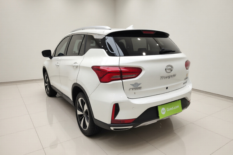 广汽传祺 传祺GS4 2019款 270T 手动两驱豪华版车身外观5