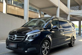 奔驰V级 2016款 V 260 L 尊贵加长版