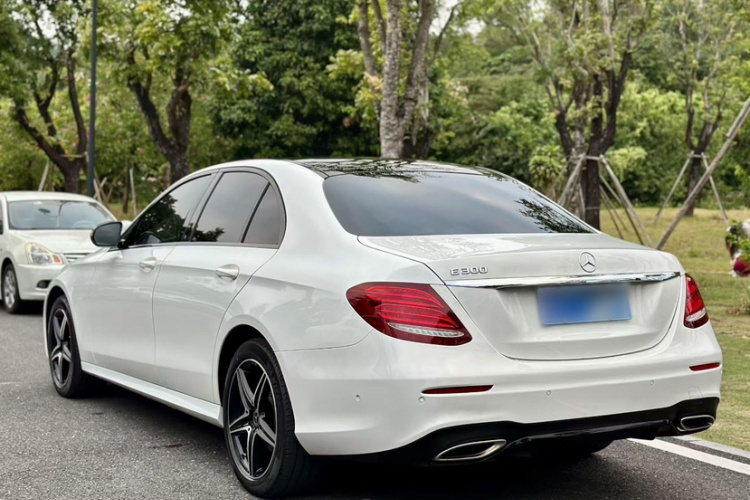 奔驰E级(进口) 2020款 改款 E 260 运动版车身外观6008