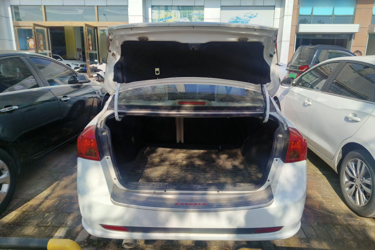 别克 凯越 2015款 1.5L 自动经典型局部细节23