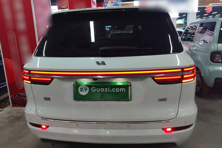 理想汽车 理想ONE 2021款 增程6座版车身外观6