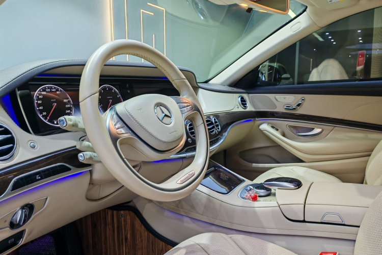 奔驰S级 2014款 S 320 L 商务型中控内饰7001