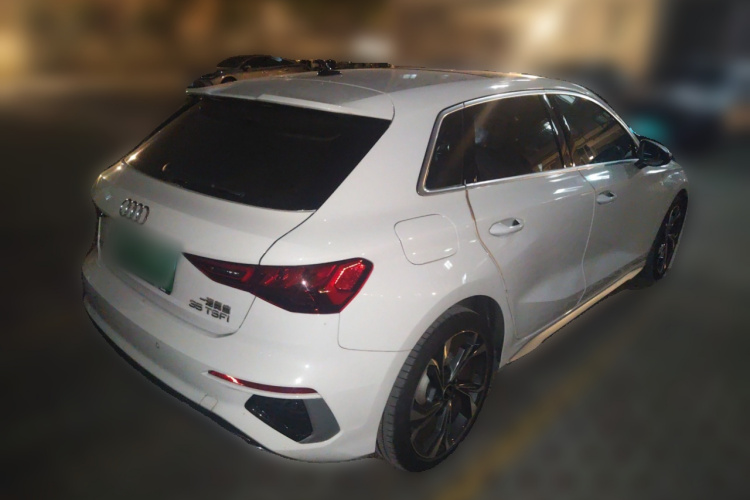 奥迪A3 2022款 Sportback 35 TFSI 豪华运动型车身外观7