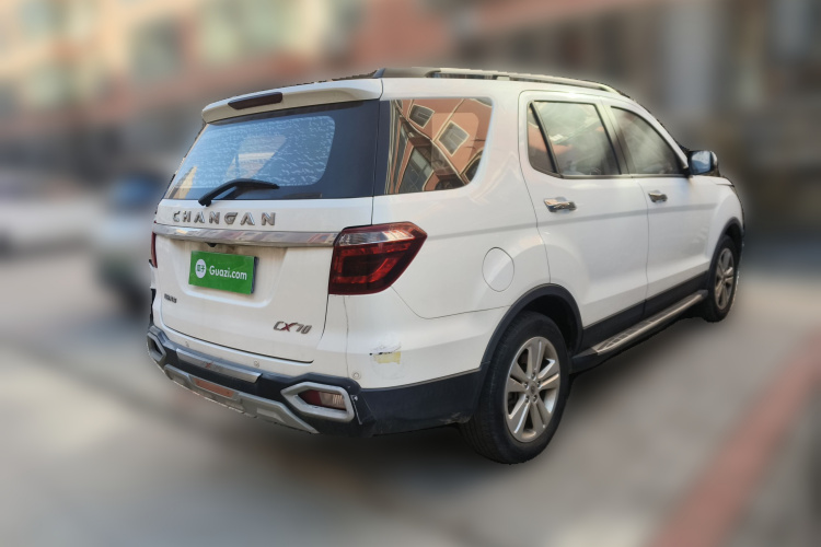 长安欧尚CX70 2016款 1.6L 手动豪华型车身外观7