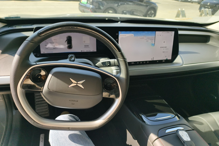 小鹏P7 2022款 625E中控内饰12