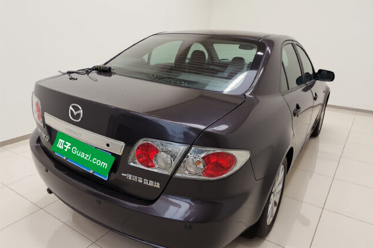 马自达6 2011款 2.0L 自动时尚型车身外观7