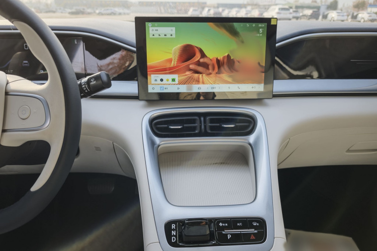 吉利银河 星愿 2025款 310km 青春版中控内饰7006