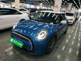 MINI 2022款 改款 1.5T COOPER 艺术家