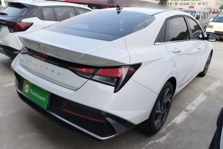 现代 伊兰特 2023款 1.5L CVT GLX精英版车身外观6005