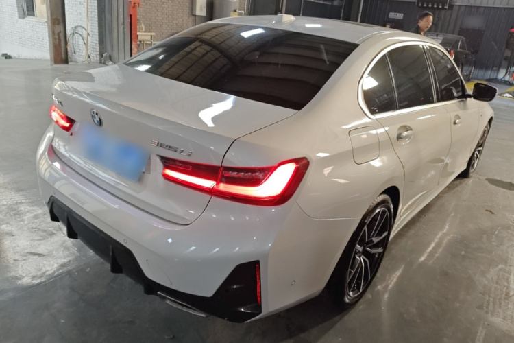 宝马3系 2024款 325Li M运动套装车身外观7