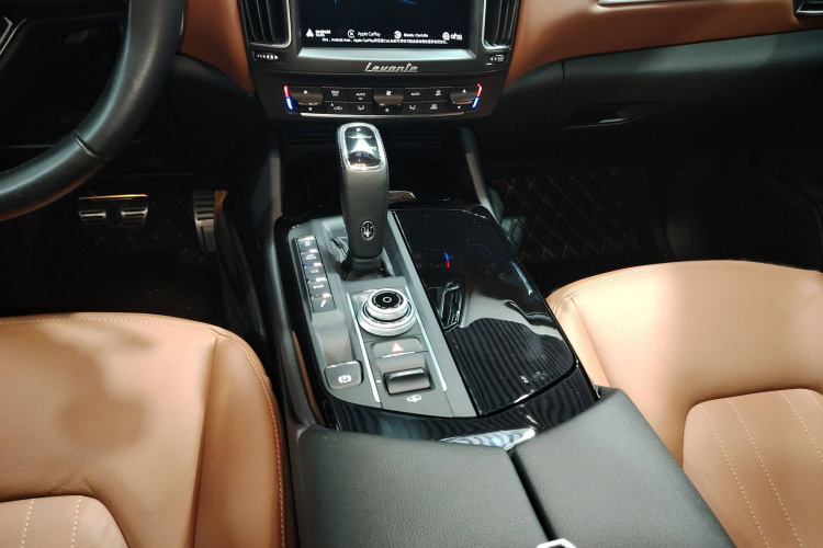 玛莎拉蒂 Levante 2019款 3.0T 标准版 国VI局部细节18