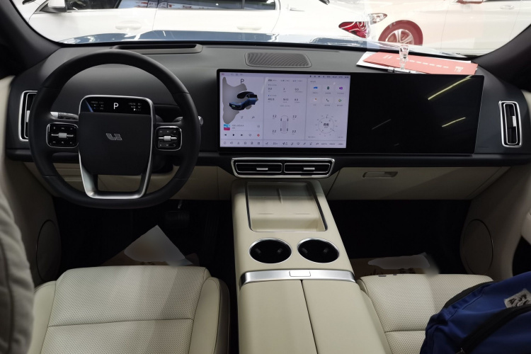 理想汽车 理想L7 2023款 Pro中控内饰12