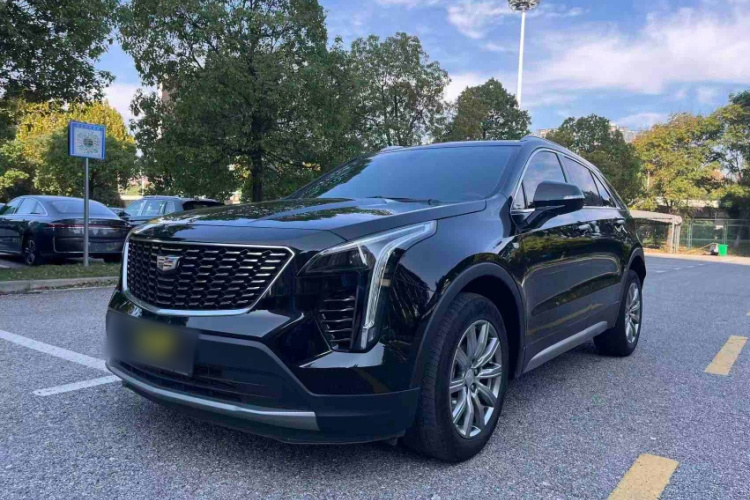 凯迪拉克XT4 2021款 28T 两驱豪华型车身外观1