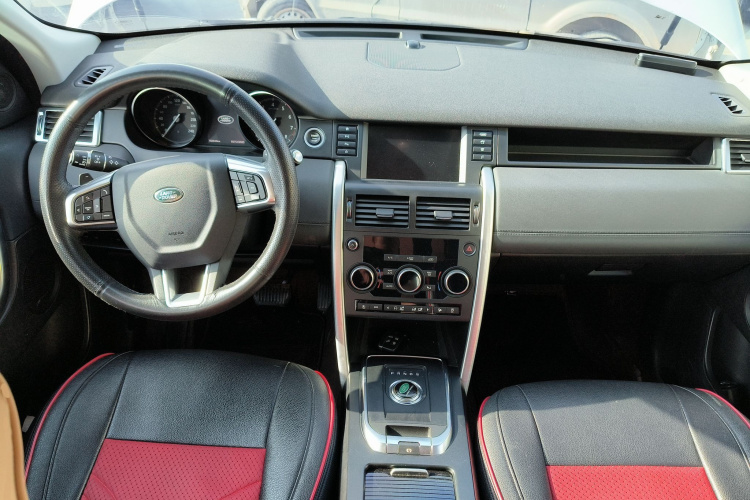 路虎 发现神行 2018款 240PS SE版中控内饰12