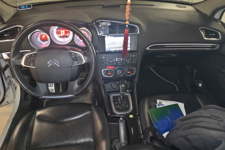 雪铁龙C4L 2014款 1.6THP 智驱版 自动劲智型中控内饰7002