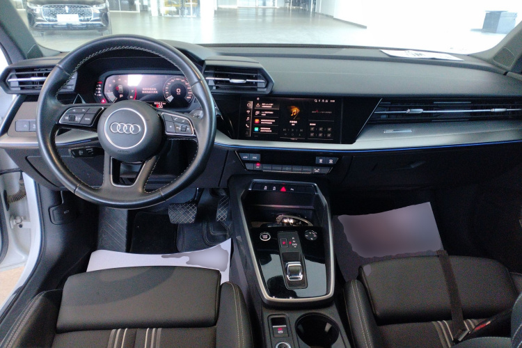 奥迪A3 2024款 Sportback 35 TFSI 时尚运动型中控内饰12