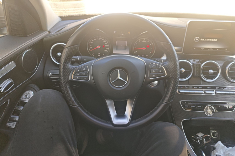 奔驰C级 2015款 改款 C 200 L 运动型中控内饰13