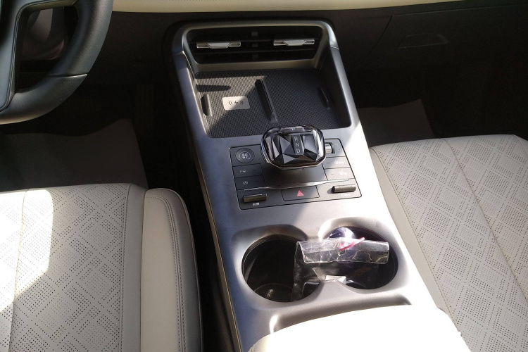 比亚迪 秦PLUS 2025款 EV 智驾版 510KM超越型局部细节18