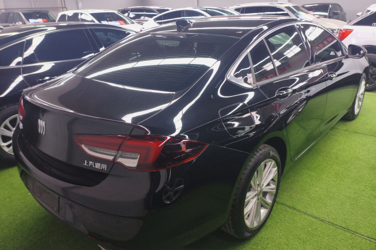 别克 君威 2024款 28T 纵享版车身外观7