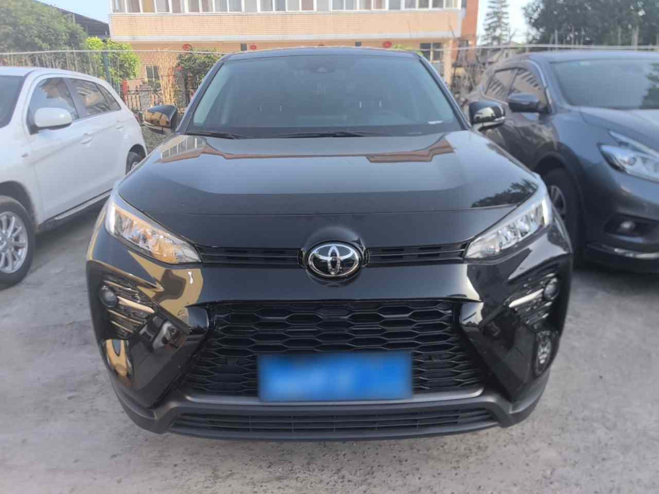 丰田 威兰达 2024款 2.0L CVT两驱领先版(1)