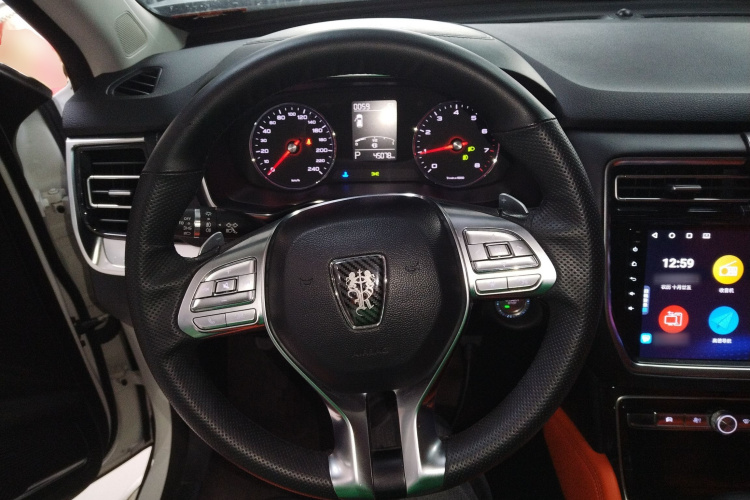 荣威RX8 2019款 30T 两驱超群旗舰版中控内饰13