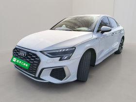 奥迪A3 2023款 改款 A3L Limousine 35 TFSI 时尚运动型