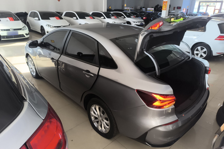 雪佛兰 科鲁泽 2023款 1.5L 双离合乐享版车身外观4