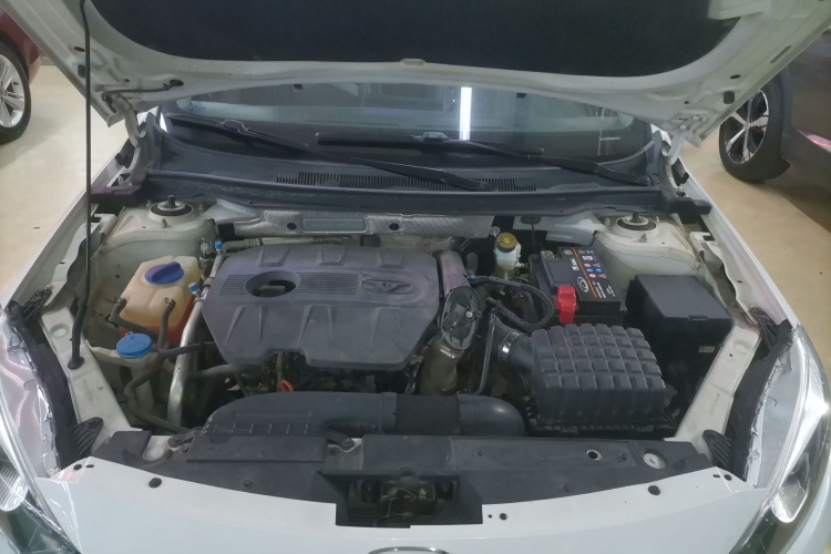 凯翼 轩度 2021款 1.5T CVT扎起版局部细节24