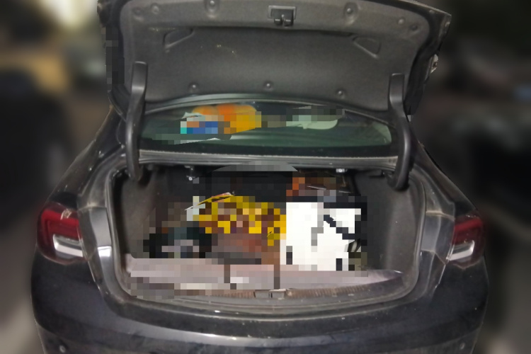 别克 君威 2020款 552T 豪华型中控内饰23