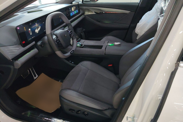 岚图汽车 岚图追光 2024款 PHEV 四驱超长续航行政版局部细节19