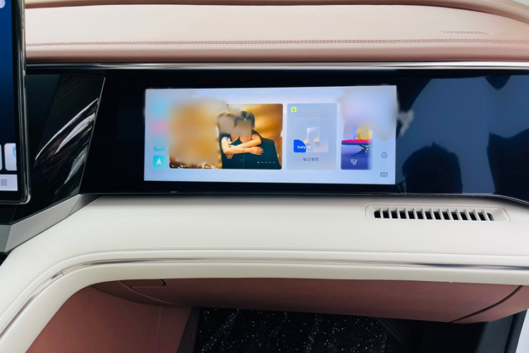 比亚迪 夏 2025款 DM-i 1.5T 180km 卓越型中控内饰7009