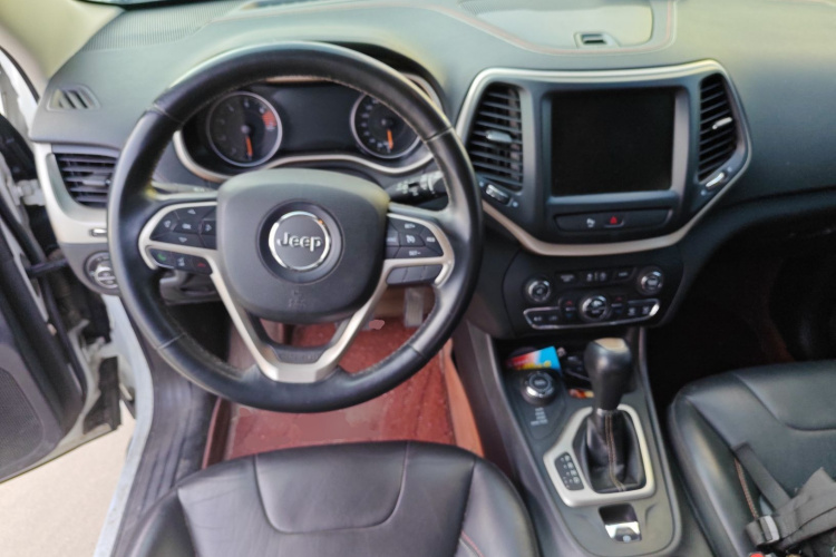 Jeep 自由光 2016款 2.4L 75周年致敬版中控内饰13