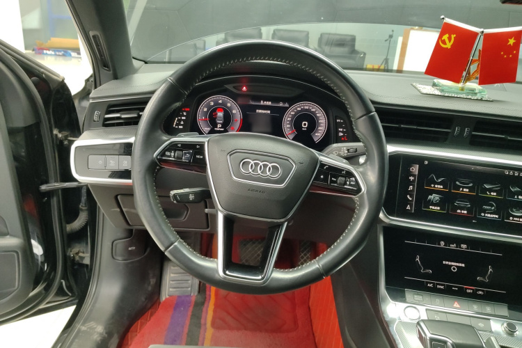 奥迪A6L 2019款 45 TFSI quattro 臻选动感型中控内饰13