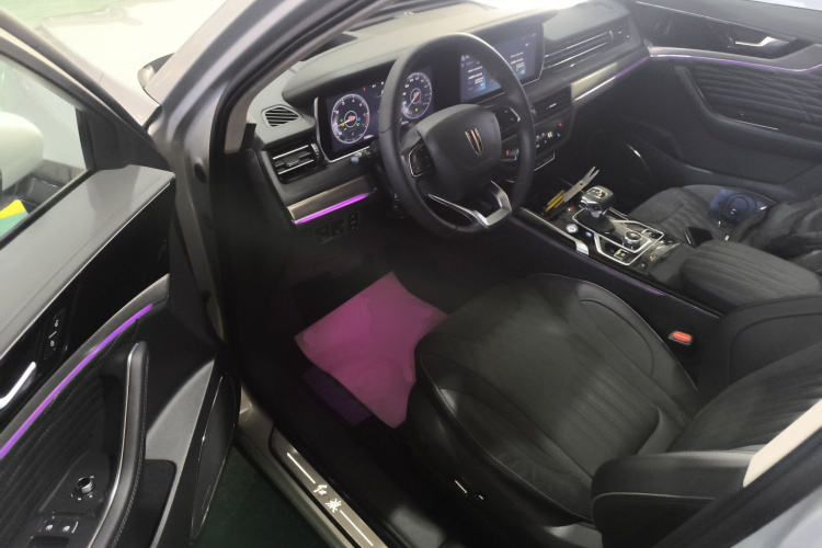 红旗HS5 2022款 改款 2.0T 智联旗享四驱版中控内饰20