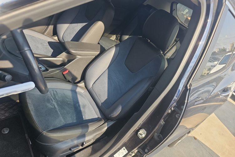 别克 昂科拉GX 2020款 20T CVT两驱豪华型中控内饰19