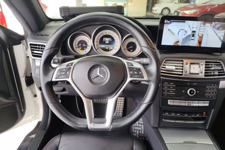 奔驰E级(进口) 2016款 E 200 轿跑车 灵动版局部细节13