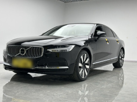 沃尔沃S90新能源 2024款 插电式混动 四驱长续航智雅豪华版