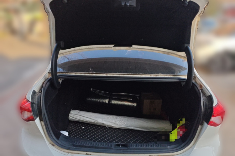 福特 福克斯 2020款 三厢 EcoBoost 180 自动锋潮型中控内饰23