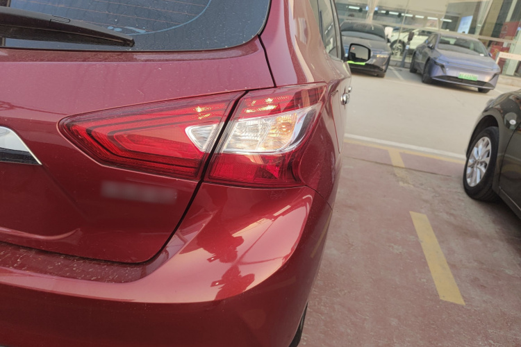 日产 骐达TIIDA 2021款 1.6L CVT智行版车身外观9